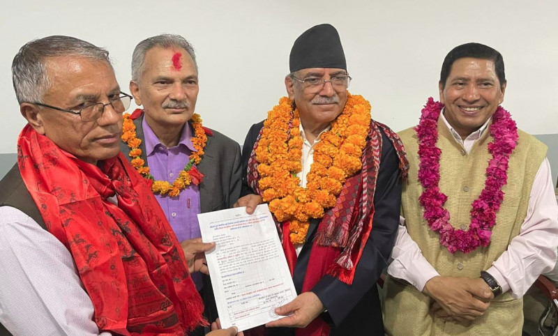 बाबुरामलाई प्रस्तावक र नारायणकाजीलाई समर्थक राखेर प्रचण्डको उम्मेदवारी दर्ता
